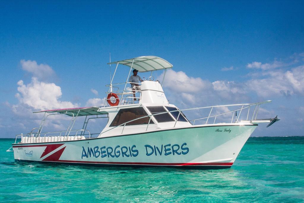 Ambergris Divers Resort San Pedro  Eksteriør bilde